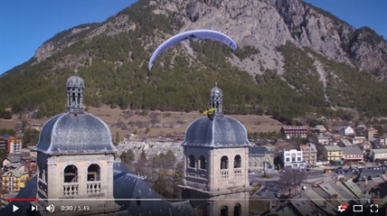 TRENDING NOW: Cinematography captures paragliding beauty | iNFOnews.ca
