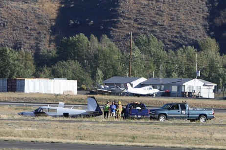 UPDATE: Pilot and passenger walk away from Kamloops plane crash | iNFOnews.ca