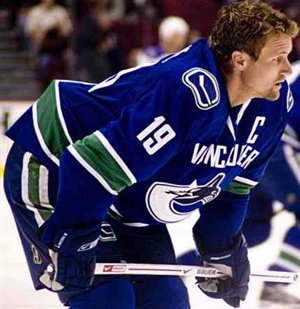 Hockey lockout impacts local pubs | iNFOnews.ca Hockey lockout impacts local pubs | iNFOnews.ca