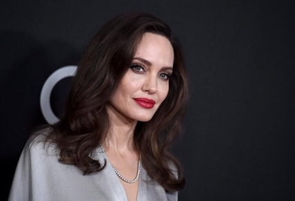 Angelina Jolie expected to give keynote address at Vancouver peacekeeping summit | iNFOnews.ca