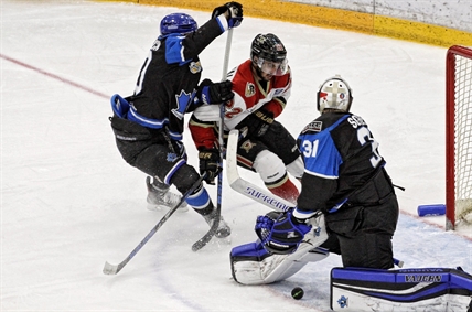 West Kelowna Warriors stumble in loss to Penticton Vees | iNFOnews.ca