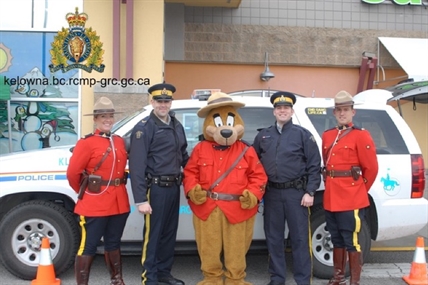 6th Annual Cram the Cruiser | iNFOnews.ca