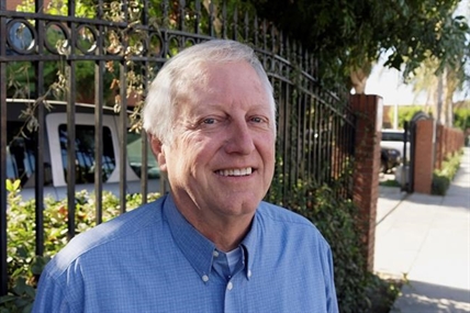 In wake of Weinstein, men wonder if hugging women still OK | iNFOnews.ca In wake of Weinstein, men wonder if hugging women still OK | iNFOnews.ca