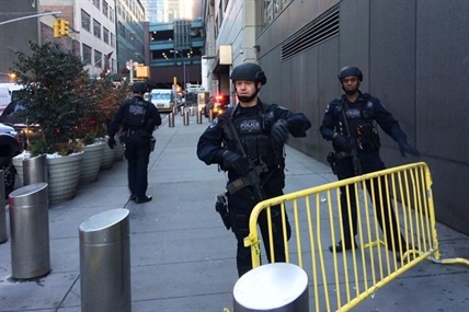 Pipe bomb strapped to man explodes in NYC subway, injuring 4 | iNFOnews.ca Pipe bomb strapped to man explodes in NYC subway, injuring 4 | iNFOnews.ca