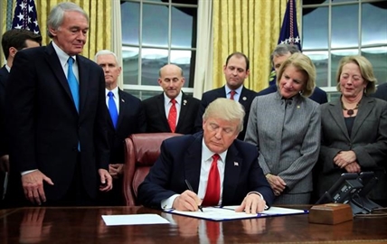 A seven-step guide to what does, doesn't happen if Trump starts NAFTA pullout | iNFOnews.ca A seven-step guide to what does, doesn't happen if Trump starts NAFTA pullout | iNFOnews.ca