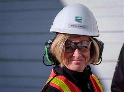 Alberta Premier Notley unveils high-profile task force to counter B.C. 'attack' | iNFOnews.ca