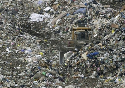 Canadians creating more waste and lack co-ordinated way to deal with it: report | iNFOnews.ca