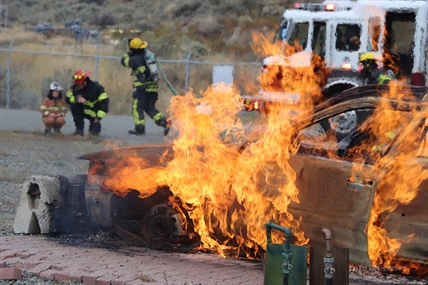 Bystanders couldn't have saved woman from fiery crash | iNFOnews.ca Bystanders couldn't have saved woman from fiery crash | iNFOnews.ca