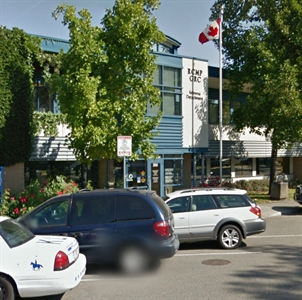 Man arrested after breaking RCMP window | iNFOnews.ca Man arrested after breaking RCMP window | iNFOnews.ca