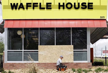 VIDEO: Waffle House slaying suspect arrested after massive manhunt | iNFOnews.ca
