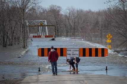 New Brunswick flooding hits record levels -- with more rain in the forecast | iNFOnews.ca