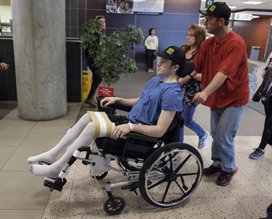 Family of injured Humboldt Broncos player says GoFundMe should be split evenly | iNFOnews.ca Family of injured Humboldt Broncos player says GoFundMe should be split evenly | iNFOnews.ca