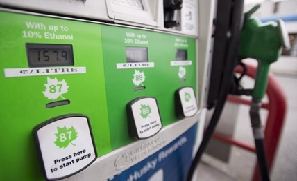 Prices at the pump headed higher as long weekend brings out Canadian drivers | iNFOnews.ca