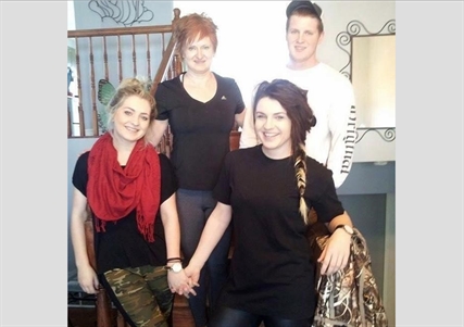 Mom who died hours before daughter's wedding wanted her family to be happy: twin | iNFOnews.ca