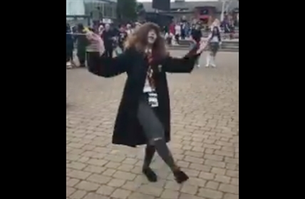 TRENDING NOW: Cosplay Hermione crushes it | iNFOnews.ca