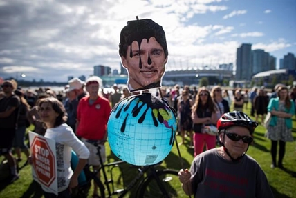 'Betrayed' Canadians could launch unprecedented protests over pipeline: activist | iNFOnews.ca