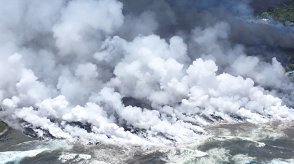TRENDING NOW: Lava meets the ocean in Hawaii | iNFOnews.ca