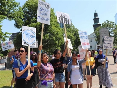 Rallies across Canada protest separation of children from their families in the U.S. | iNFOnews.ca