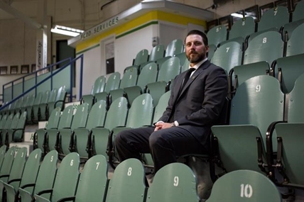 Humboldt Broncos name former NHLer Nathan Oystrick as head coach after bus crash | iNFOnews.ca
