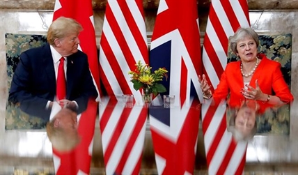 UPDATE: Protests, diplomatic backflips mark Trump's visit to England | iNFOnews.ca UPDATE: Protests, diplomatic backflips mark Trump's visit to England | iNFOnews.ca