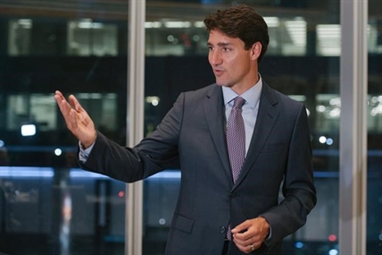 Guns, border crossers top list of concerns Liberal MPs bring to caucus retreat | iNFOnews.ca Guns, border crossers top list of concerns Liberal MPs bring to caucus retreat | iNFOnews.ca