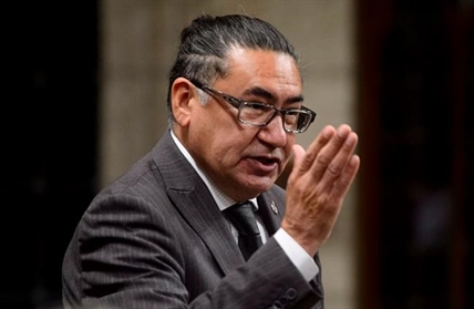 Saganash drops F-bomb in Commons over federal approach to Trans Mountain | iNFOnews.ca Saganash drops F-bomb in Commons over federal approach to Trans Mountain | iNFOnews.ca