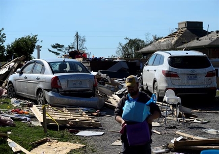 Goodale tours Ottawa area destroyed by tornado, says feds ready to provide help | iNFOnews.ca