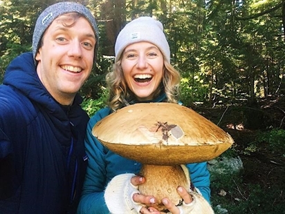 Giant mushroom find makes Thanksgiving tastier for Vancouver couple | iNFOnews.ca Giant mushroom find makes Thanksgiving tastier for Vancouver couple | iNFOnews.ca