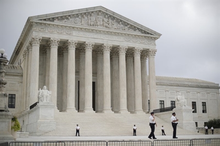 Court mood is jovial as Kavanaugh takes his place on bench | iNFOnews.ca Court mood is jovial as Kavanaugh takes his place on bench | iNFOnews.ca