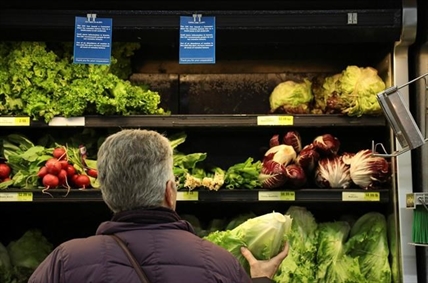 Canada's E. coli outbreak steps lag U.S. because of caseloads: experts | iNFOnews.ca