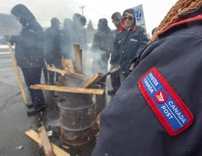 Postal union challenges constitutionality of government's back-to-work bill | iNFOnews.ca Postal union challenges constitutionality of government's back-to-work bill | iNFOnews.ca