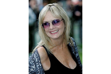 UK honours cave rescue divers, Twiggy, Monty Python's Palin | iNFOnews.ca