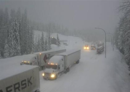 UPDATE: Heavy snow, avalanche threat shuts parts of Trans-Canada in B.C. | iNFOnews.ca UPDATE: Heavy snow, avalanche threat shuts parts of Trans-Canada in B.C. | iNFOnews.ca