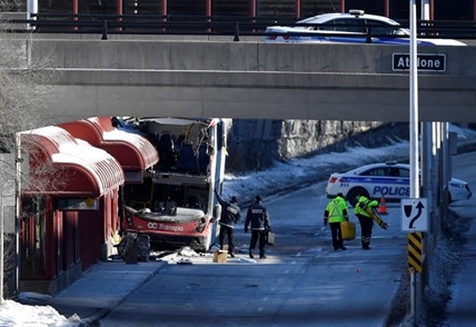 No easy answers to questions swirling around fatal Ottawa bus crash: police chief | iNFOnews.ca