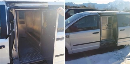 Ailing inmate sues federal government over 'sardine-can-style' van trip | iNFOnews.ca Ailing inmate sues federal government over 'sardine-can-style' van trip | iNFOnews.ca