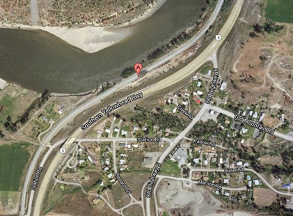 Salvage yard building up in smoke | iNFOnews.ca Salvage yard building up in smoke | iNFOnews.ca