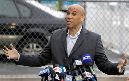 Racist yearbook photo becomes a test for 2020 Democrats | iNFOnews.ca