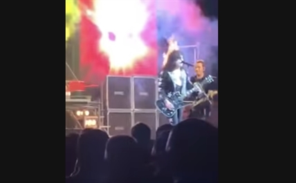 TRENDING NOW: Singer's hair catches fire on stage | iNFOnews.ca