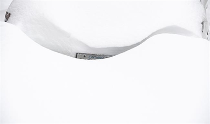 Elderly Ottawa man dug out by police after spending winter snowed into home | iNFOnews.ca