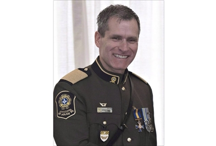 Quebec's major police forces working under cloud of suspicion after suspensions, leaks | iNFOnews.ca