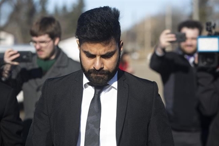 UPDATE: 'Families torn apart:' Truck driver in fatal Broncos crash gets 8-year sentence | iNFOnews.ca