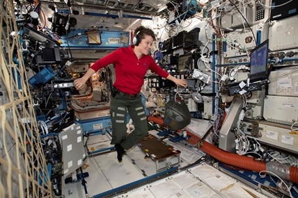 NASA nixes 1st all-female spacewalk due to suit-sizing issue | iNFOnews.ca