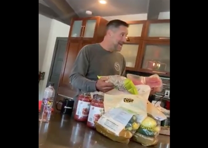 TRENDING NOW: Dad's first trip to Costco | iNFOnews.ca TRENDING NOW: Dad's first trip to Costco | iNFOnews.ca