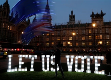 Prime Minister May says she'll step down if Brexit deal OK'd | iNFOnews.ca