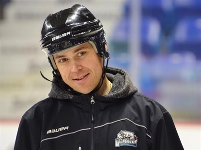 iN VIDEO: Donor for B.C. hockey coach whose young team launched video search for a kidney | iNFOnews.ca iN VIDEO: Donor for B.C. hockey coach whose young team launched video search for a kidney | iNFOnews.ca