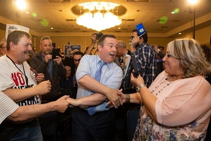 Alberta election promised titanic clash, delivered name calling, bozo eruptions | iNFOnews.ca