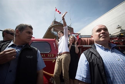 Burnaby mayor wants more action on pipeline after meeting with Trudeau | iNFOnews.ca Burnaby mayor wants more action on pipeline after meeting with Trudeau | iNFOnews.ca