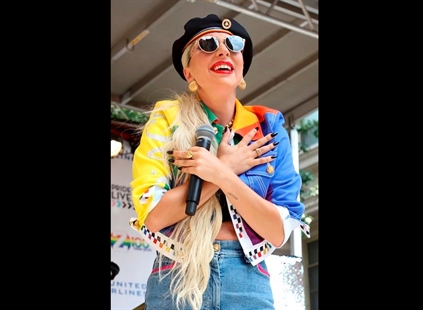 Thousands gather at Stonewall 50 years after LGBTQ uprising | iNFOnews.ca Thousands gather at Stonewall 50 years after LGBTQ uprising | iNFOnews.ca