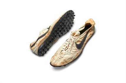 Canadian investor Miles Nadal spends record-breaking $577K on rare Nike sneakers | iNFOnews.ca Canadian investor Miles Nadal spends record-breaking $577K on rare Nike sneakers | iNFOnews.ca