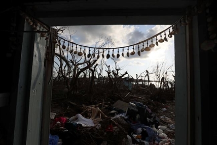 Dorian lashes east Canada at hurricane force most of Sunday | iNFOnews.ca